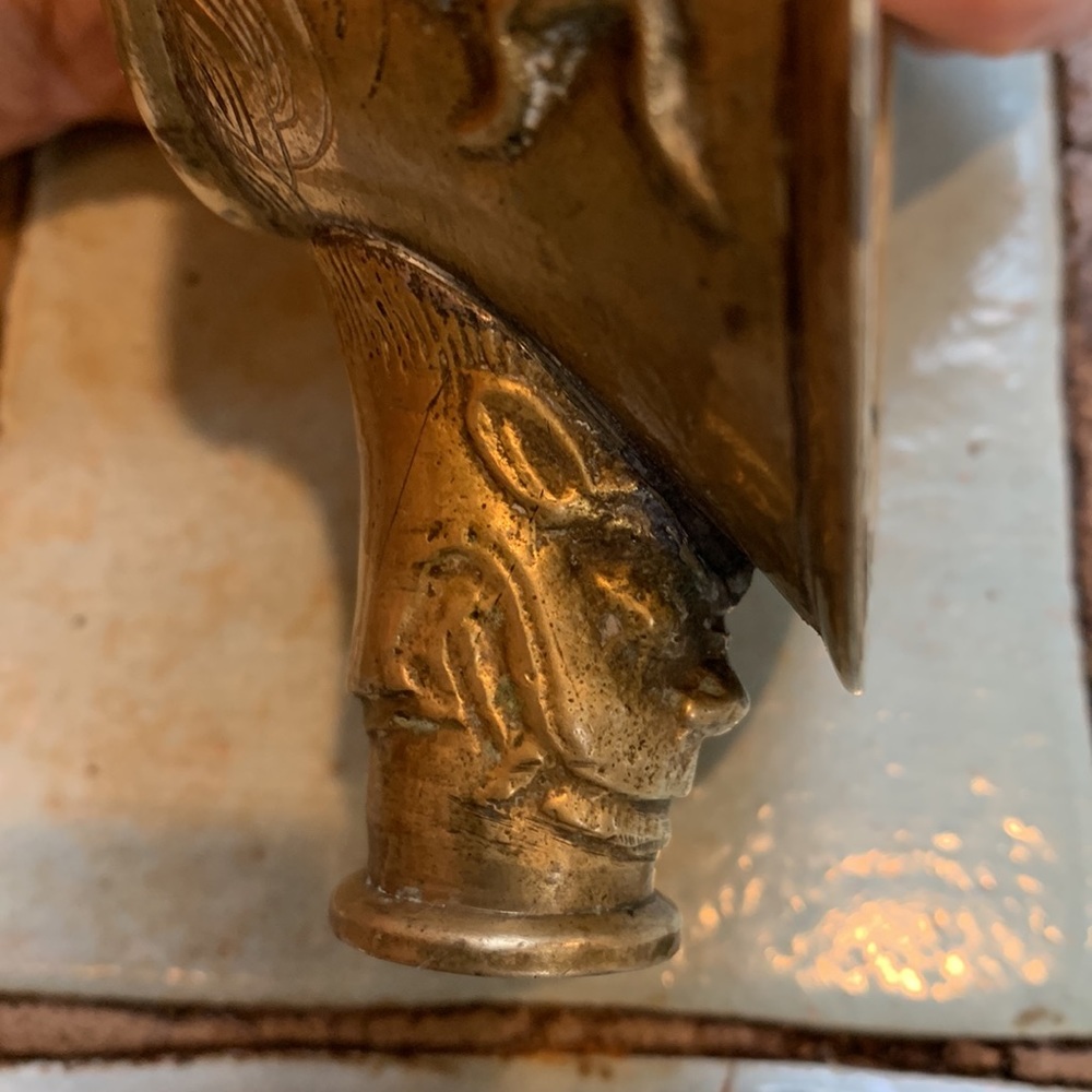 Vintage dragon figural brass miniature coal carrier - Picture 10 of 11